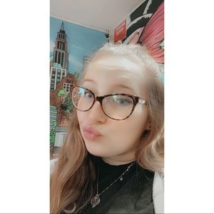 Meet your Posher, Taylor